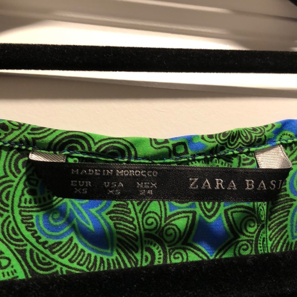 3/$15 Zara basic blouse - Picture 4 of 4